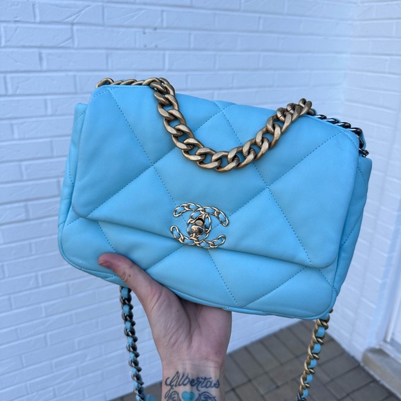 Chanel lambskin quilted medium 19 - Picture 10 of 10